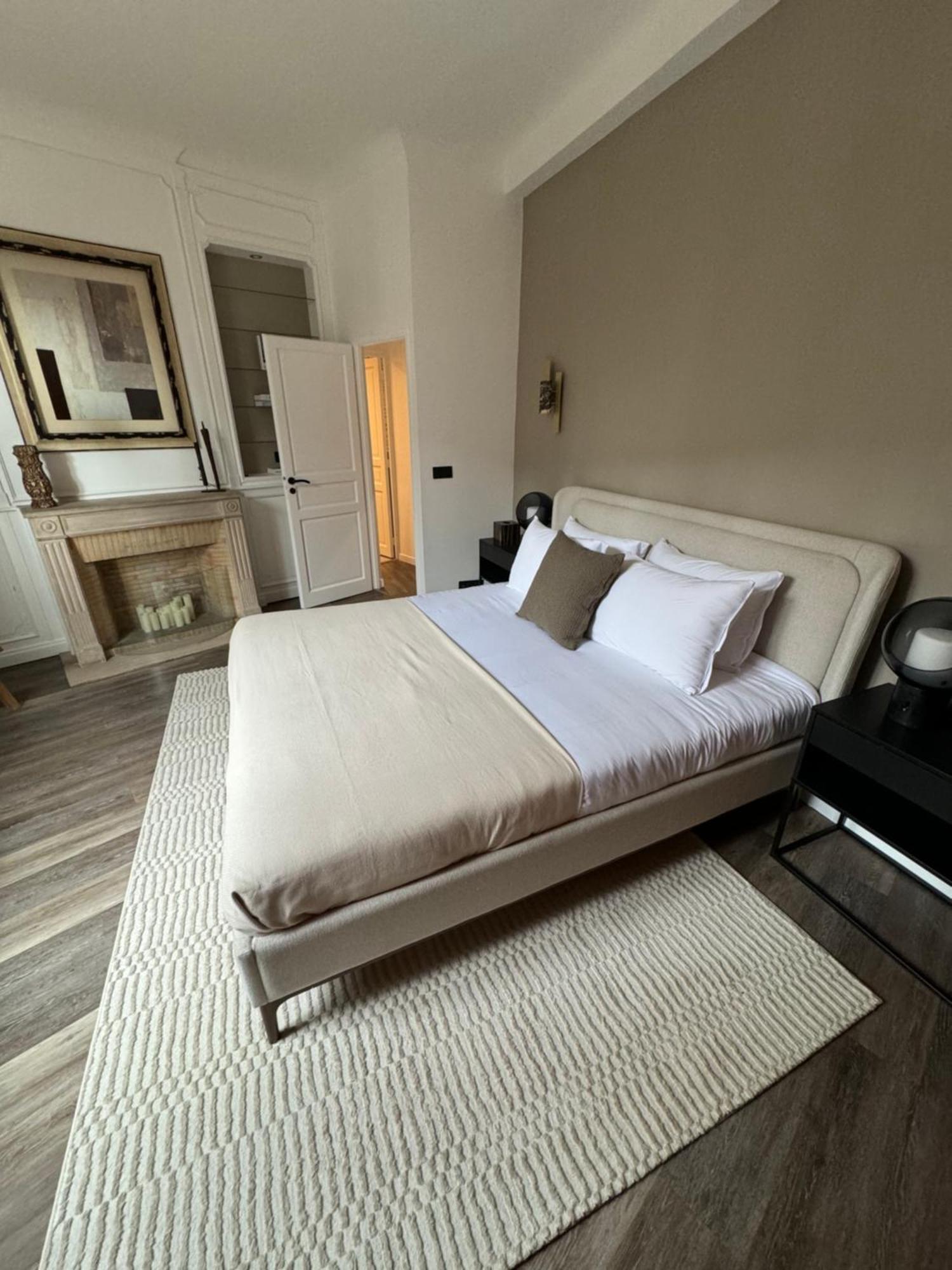 Signature Champs Elysees Париж Экстерьер фото