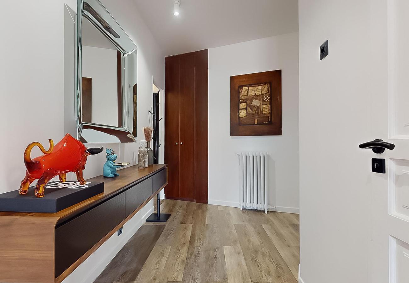 Signature Champs Elysees Париж Экстерьер фото