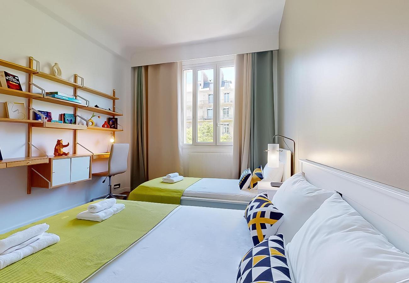 Signature Champs Elysees Париж Экстерьер фото
