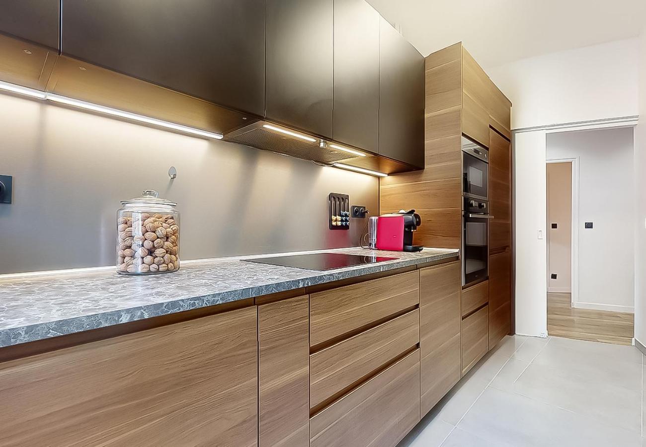 Signature Champs Elysees Париж Экстерьер фото